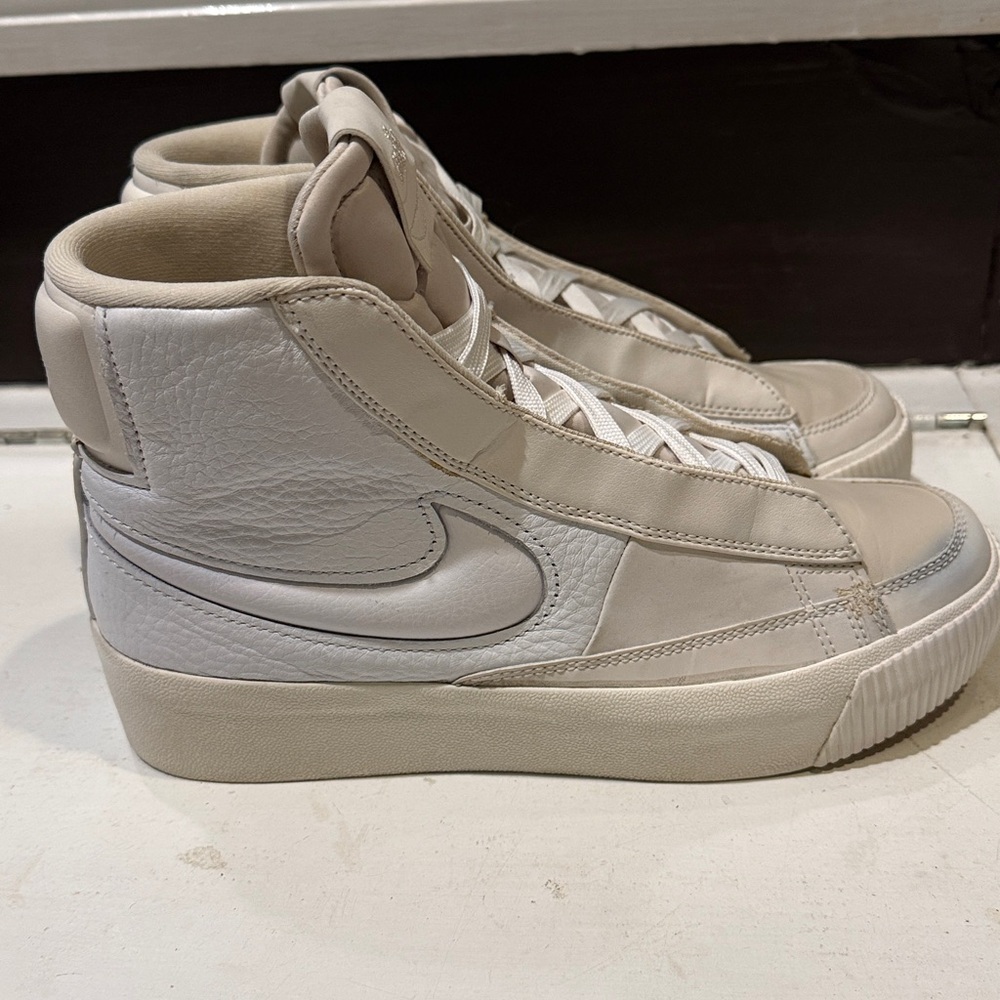 Nike Blazer Mid Victory Women’s Size 7 Sneakers - Picture 2 of 8